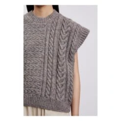 Ingeborg Sleeveless Sweater In Wool | Brown -A.P.C. Store unnamed file 1443