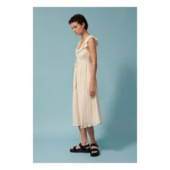 Dylan Cotton Crepe Dress | Sand 12 Dylan Cotton Crepe Dress | Sand -A.P.C. Store unnamed file 1753