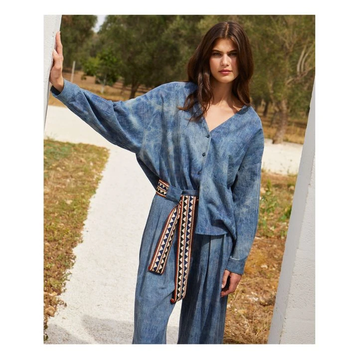 Momoni Tiara Tie-Dye Light Chambray Shirt | Blue 5 Momoni Tiara Tie-Dye Light Chambray Shirt | Blue - Image 3